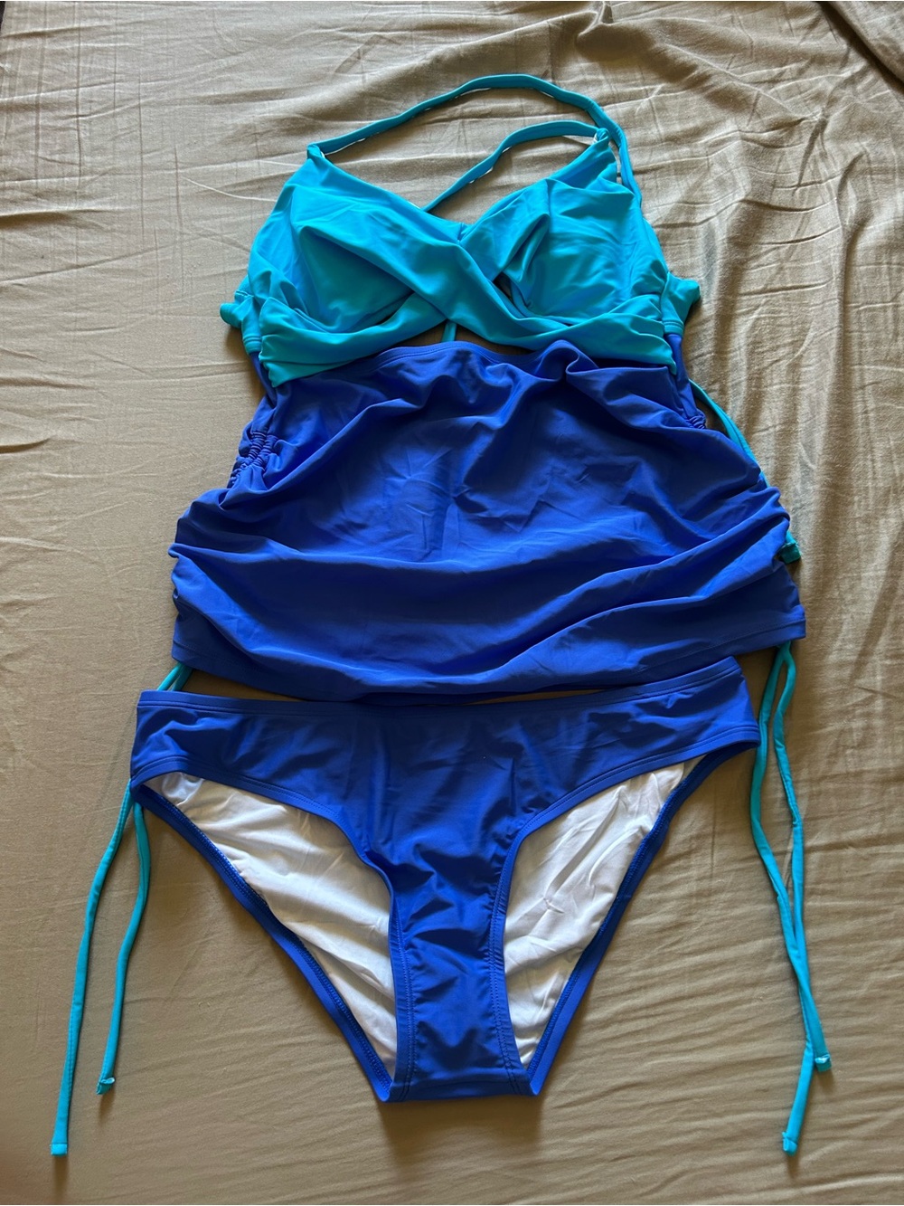 Women’s Cupshe Two-Tone Blue Tankini Swimsuit Set